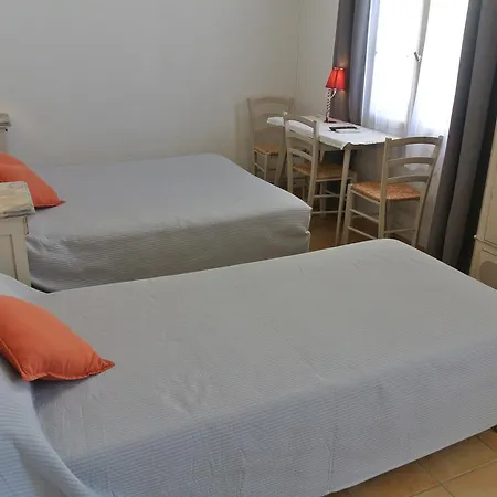 ホテル Castel Mistral