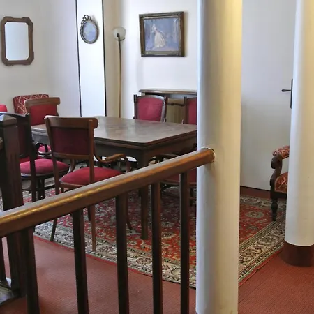 Castel Mistral ホテル