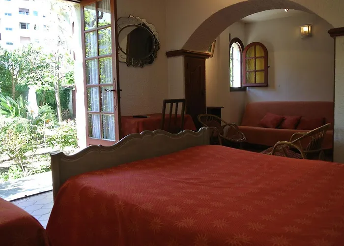 Castel Mistral 3* ז'ואן-לה-פינס